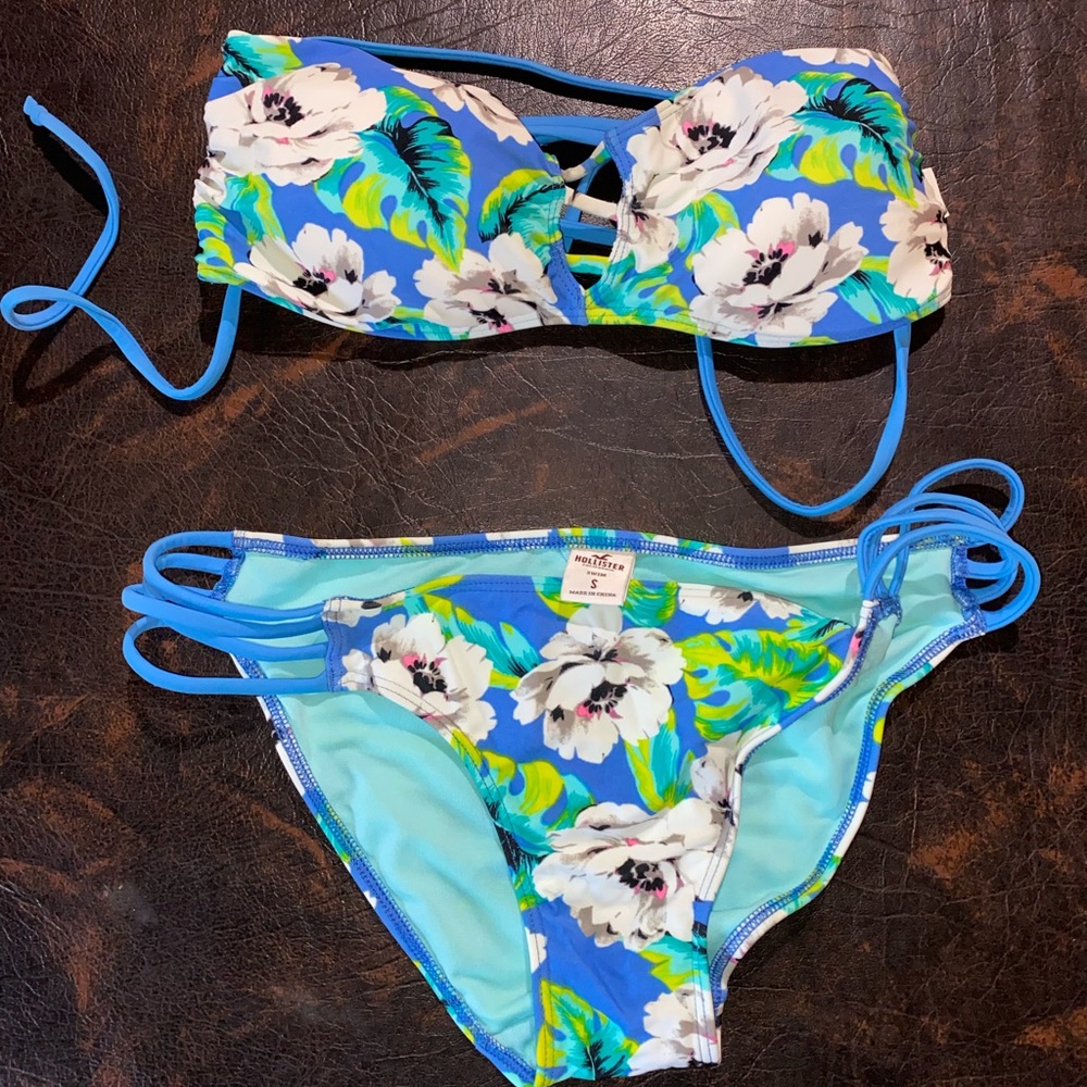 Hollister Floral Strapless Bikini Set